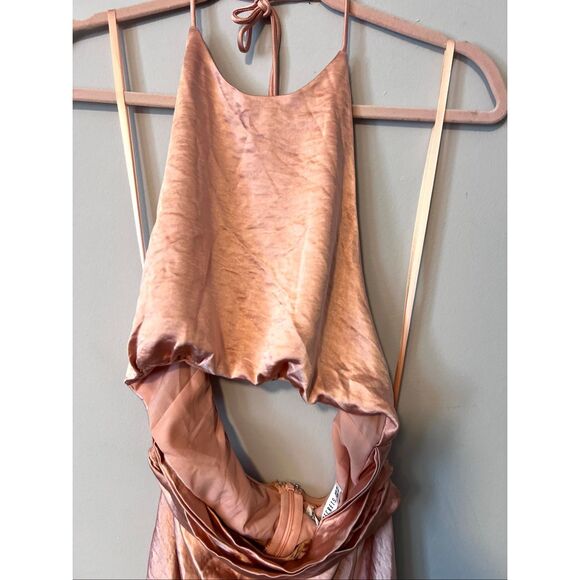 NWT Selfie Leslie Peach Halter Twist Top Waist Dress - Picture 4 of 8